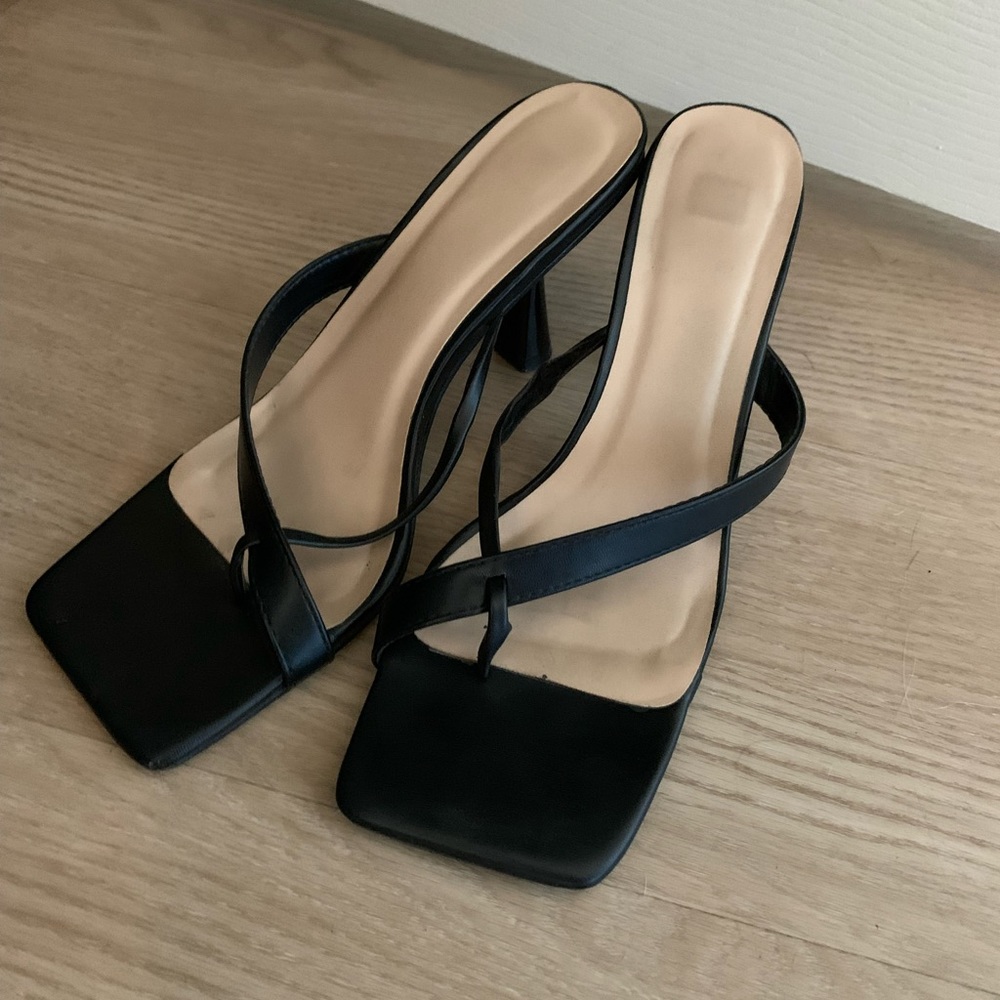 Black heeled sandals